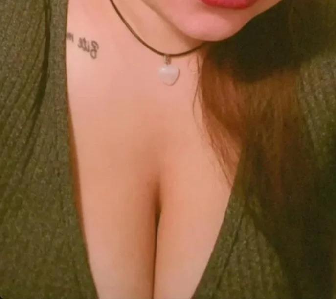 Best friend with heat 🔥 image 26