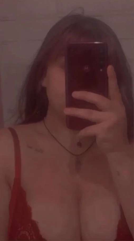 Best friend with heat 🔥 image 5