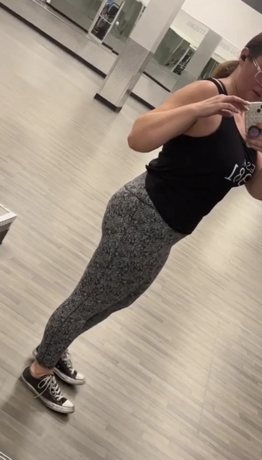 Pawg Mature image 2