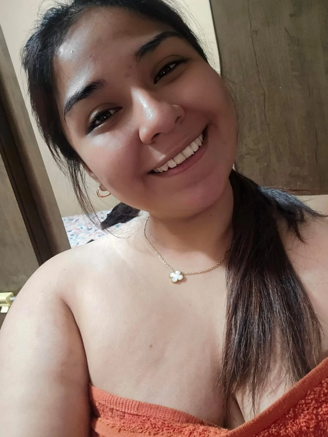 Himayfans Maydeline tetona desnuda image 2