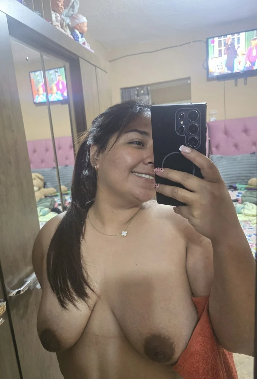 Himayfans Maydeline tetona desnuda image 3