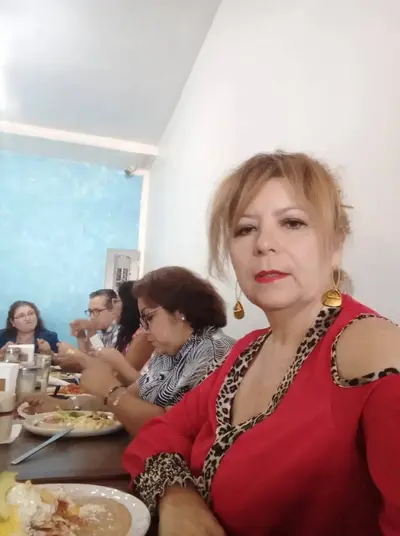 Que puta mas rica cover image