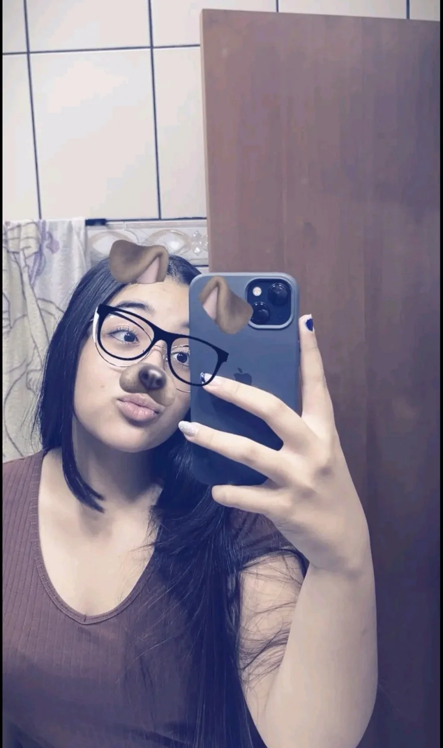 Vazou fotos de novinha mostrando a bucetinha e o cuzinho image 15