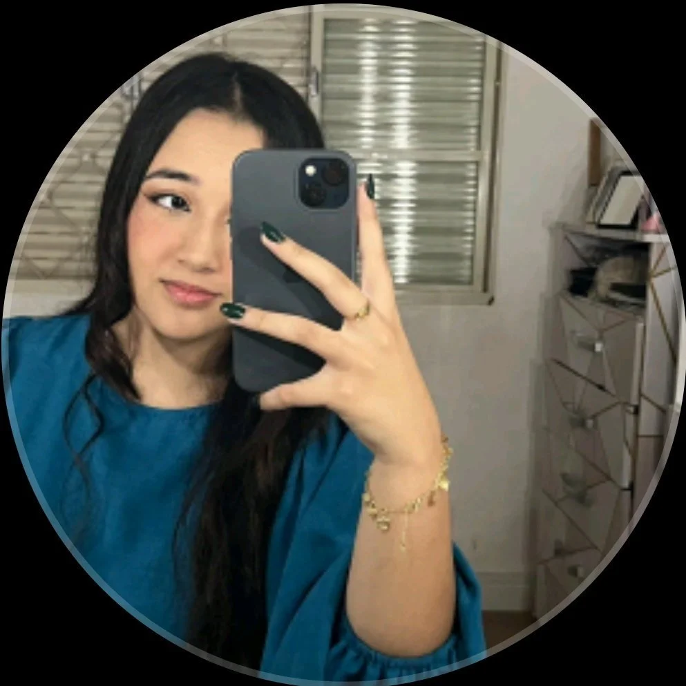 Vazou fotos de novinha mostrando a bucetinha e o cuzinho image 19