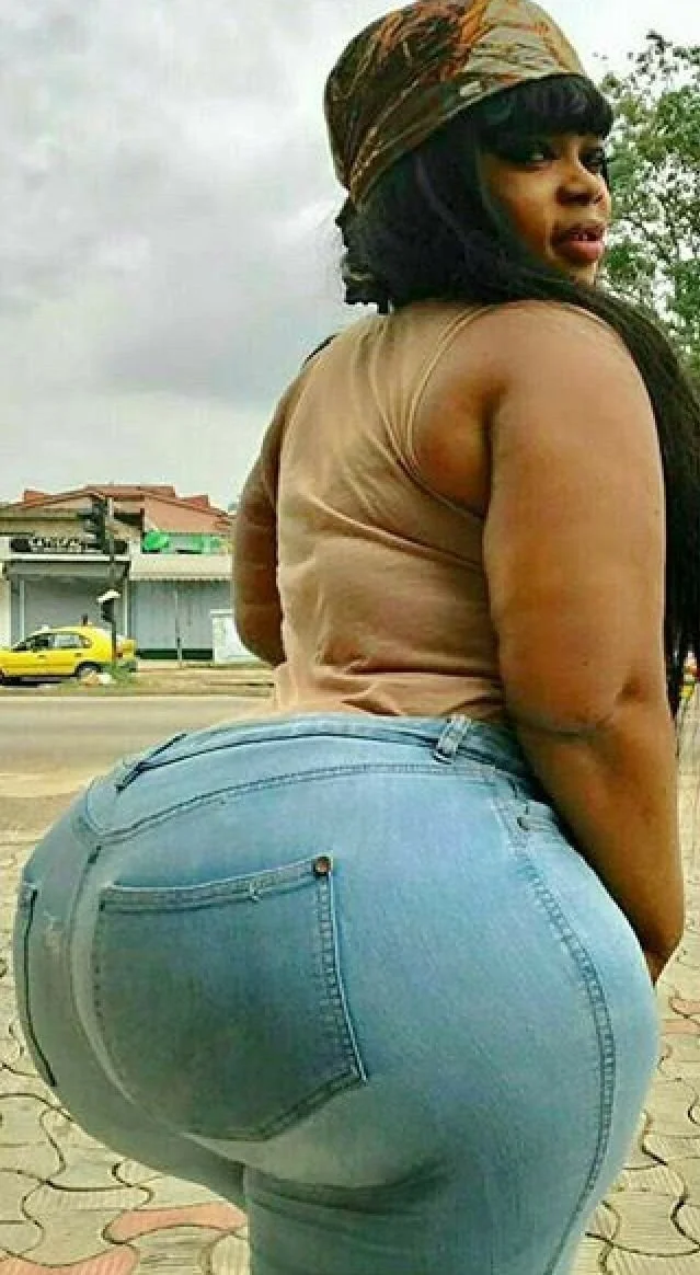 Bootyinjeans image 34