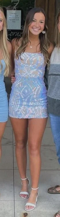 21yr old Liv looks so hot in a bikini main image