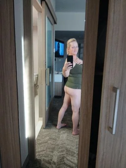 Lily Hot BLOND MILF 45 yrs old, love being a freak image 10