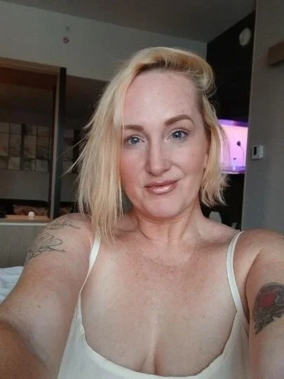 Lily Hot BLOND MILF 45 yrs old, love being a freak image 2