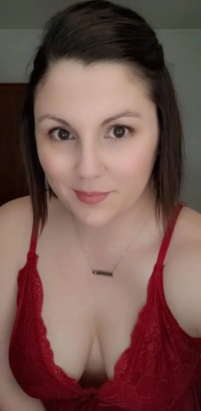 Fill Liz with your cum, slap her on the ass and send her back to boyfriend image 3
