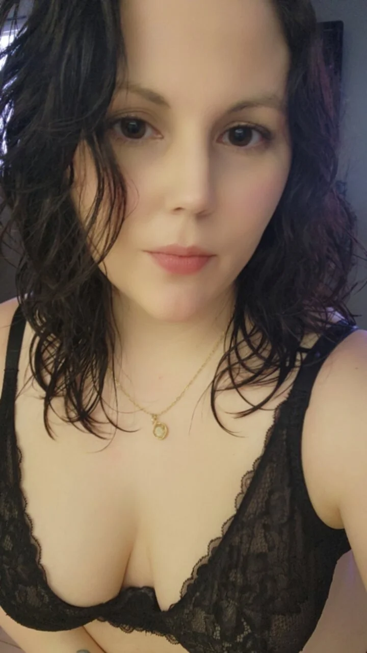 Fill Liz with your cum, slap her on the ass and send her back to boyfriend image 5
