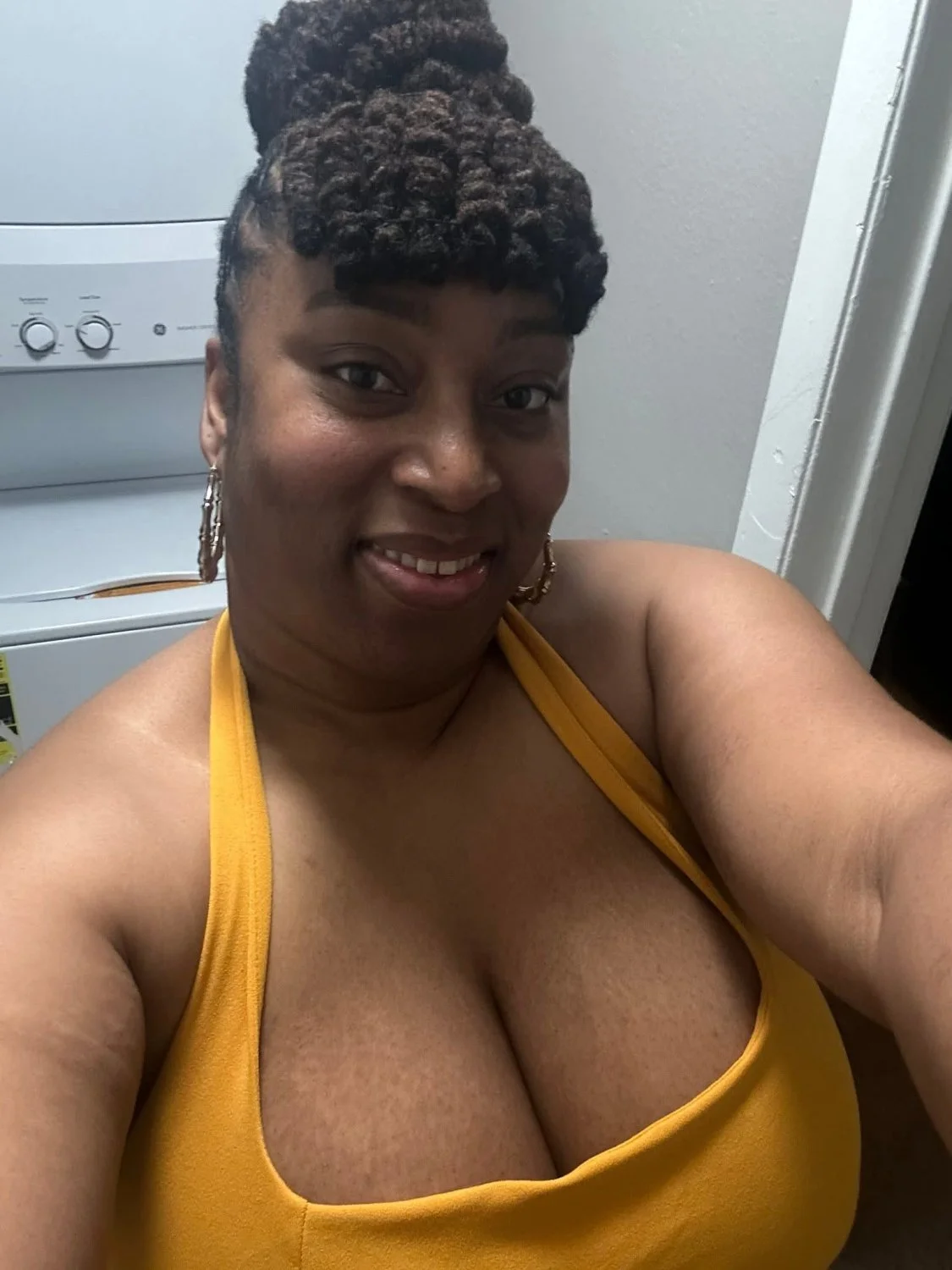 Cute big titty auntie with pretty toes I would not pull out 153 image 5