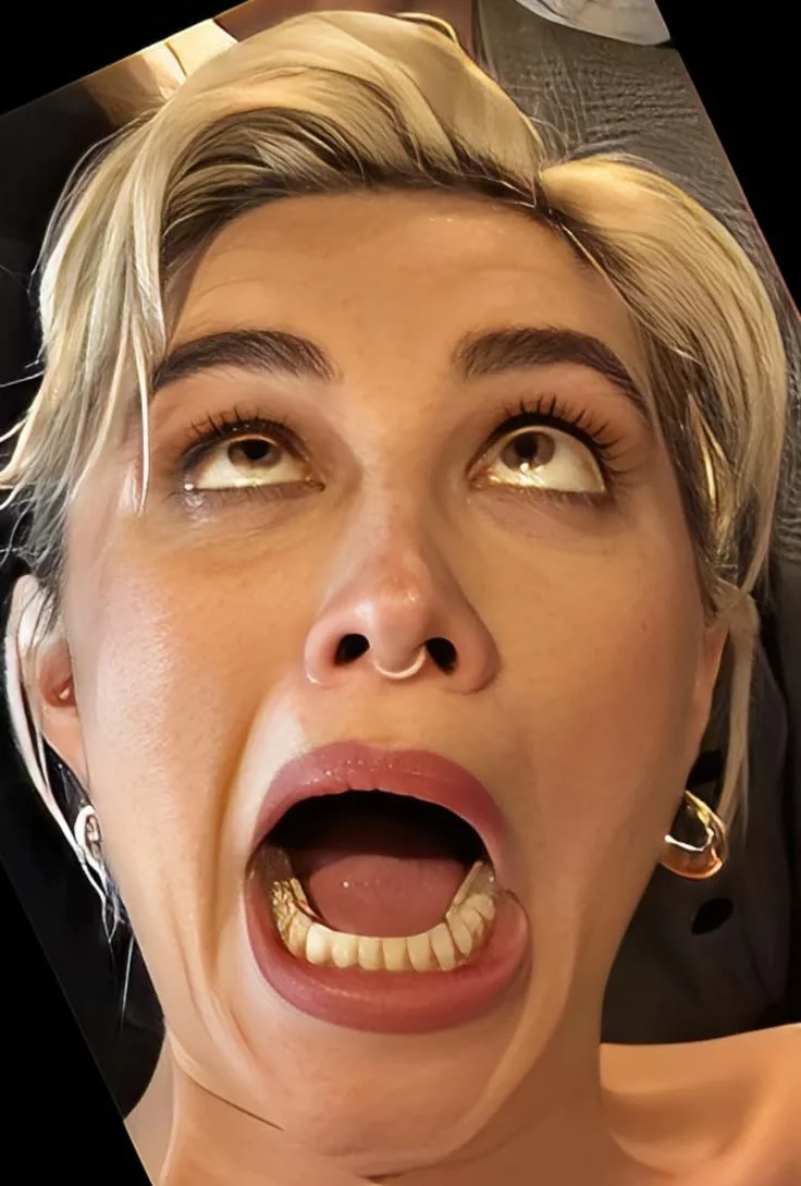 Their expressions are so hot (Florence Pugh) image 9