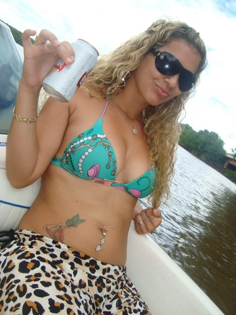 Fernanda hot and horny brazilian blonde image 16