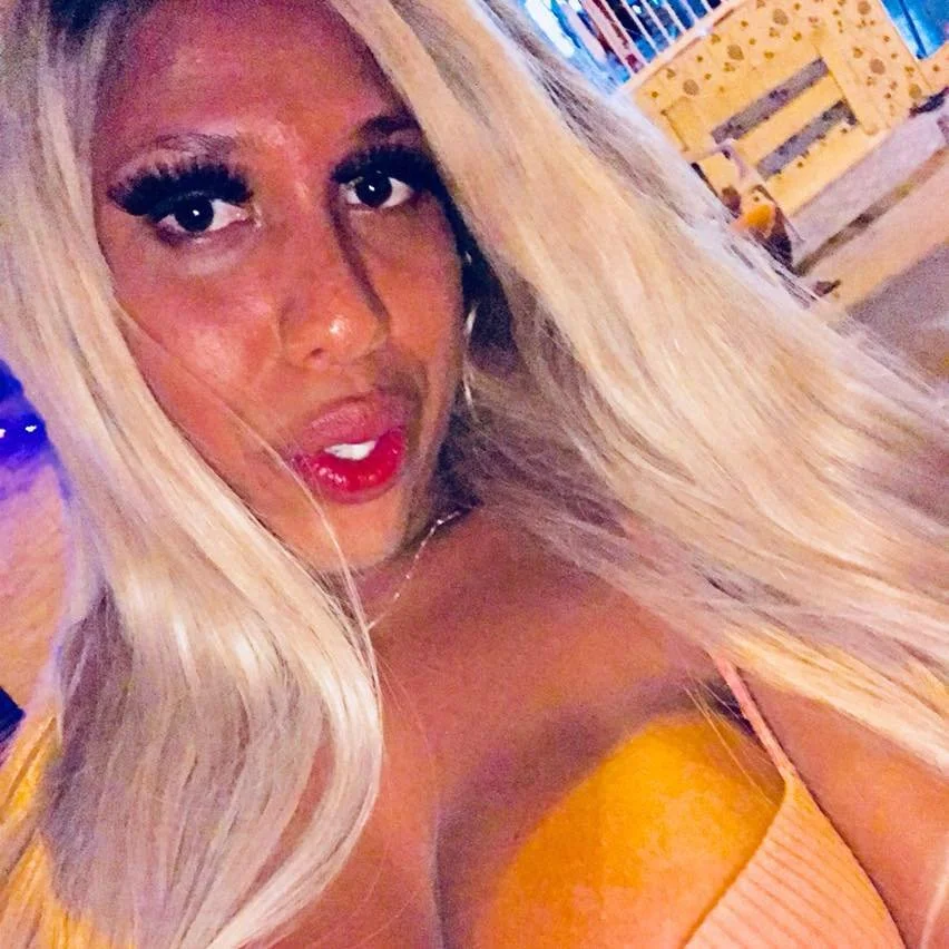YASMIN SALIMENNI TRANS image 19