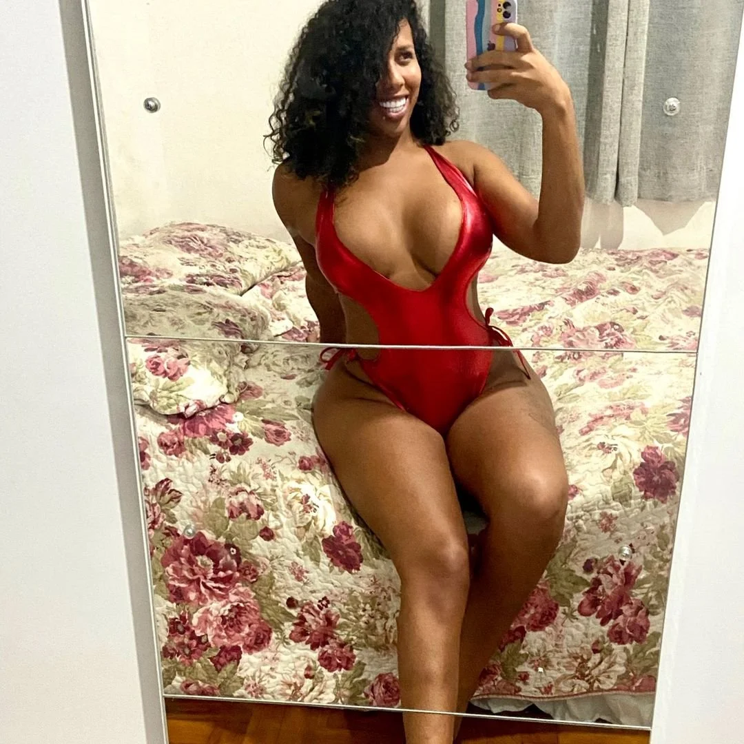 YASMIN SALIMENNI TRANS image 27