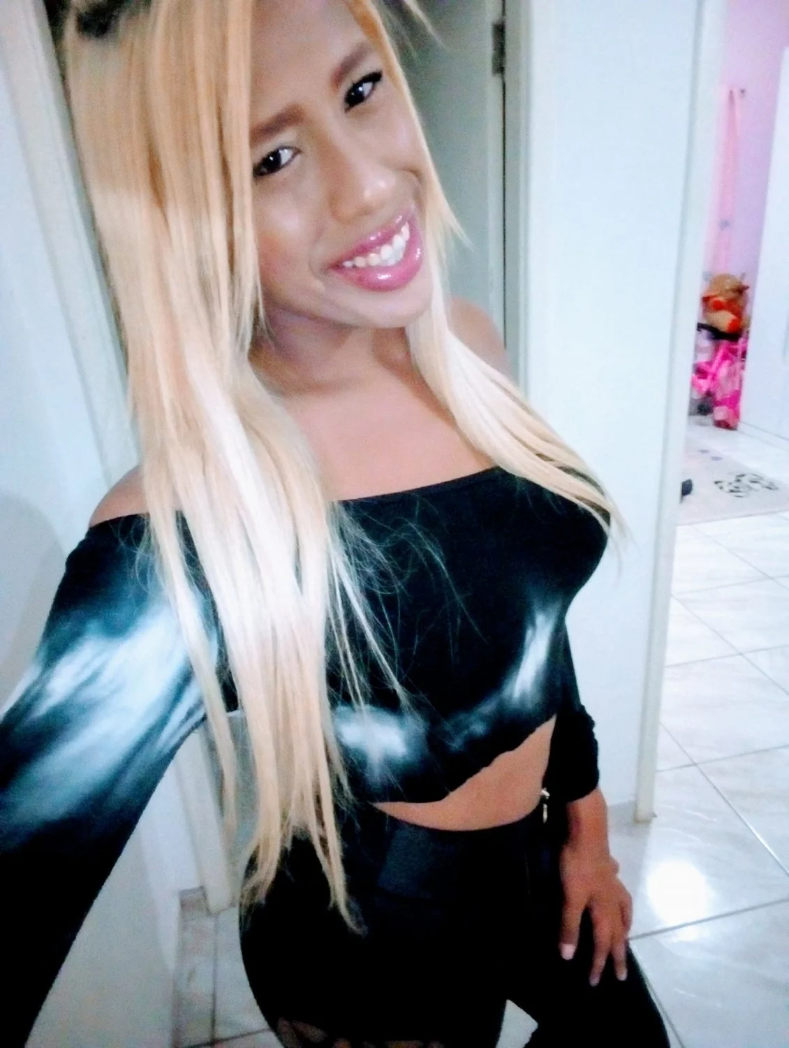 YASMIN SALIMENNI TRANS image 5