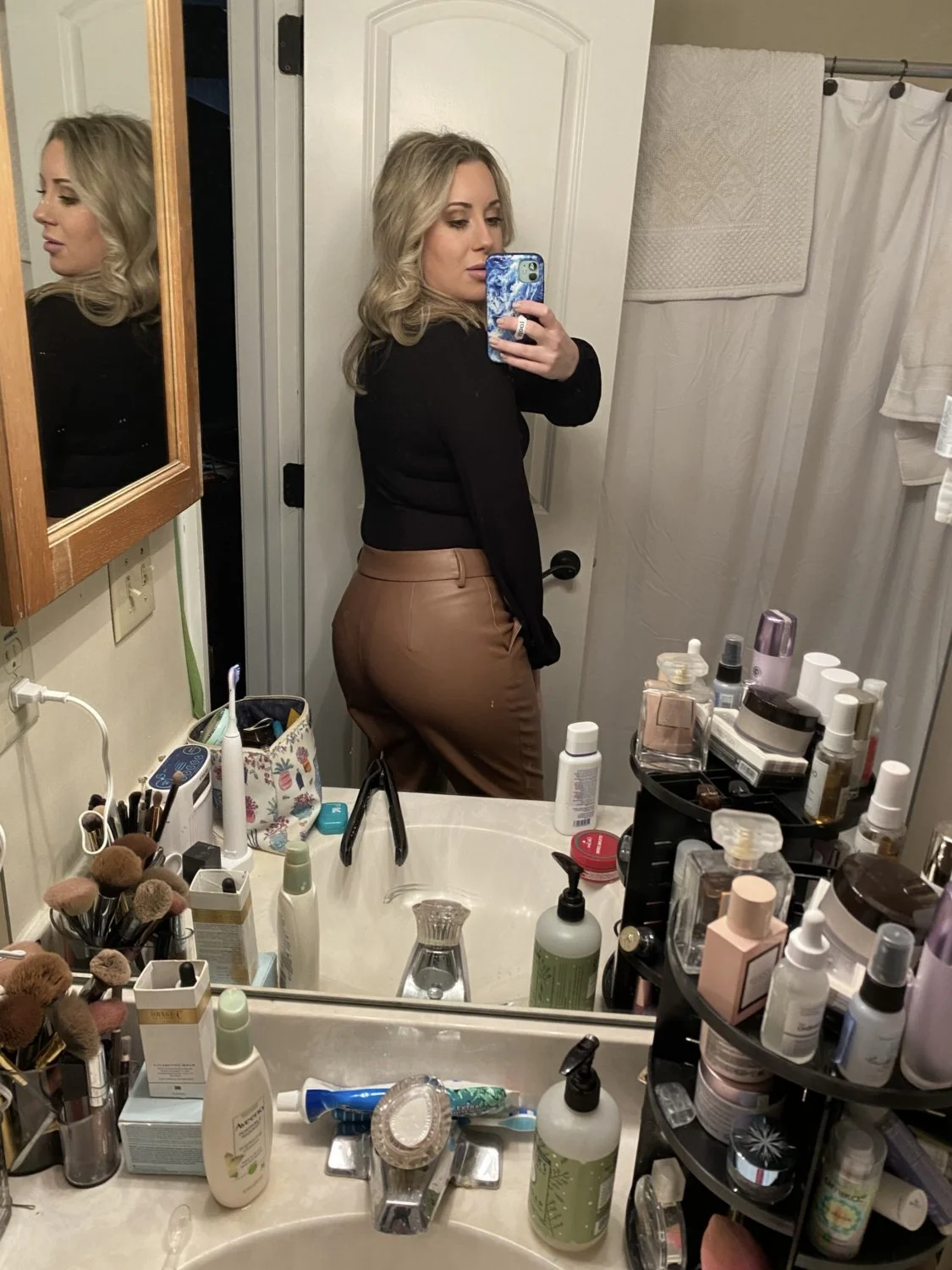 Hot ass image 3