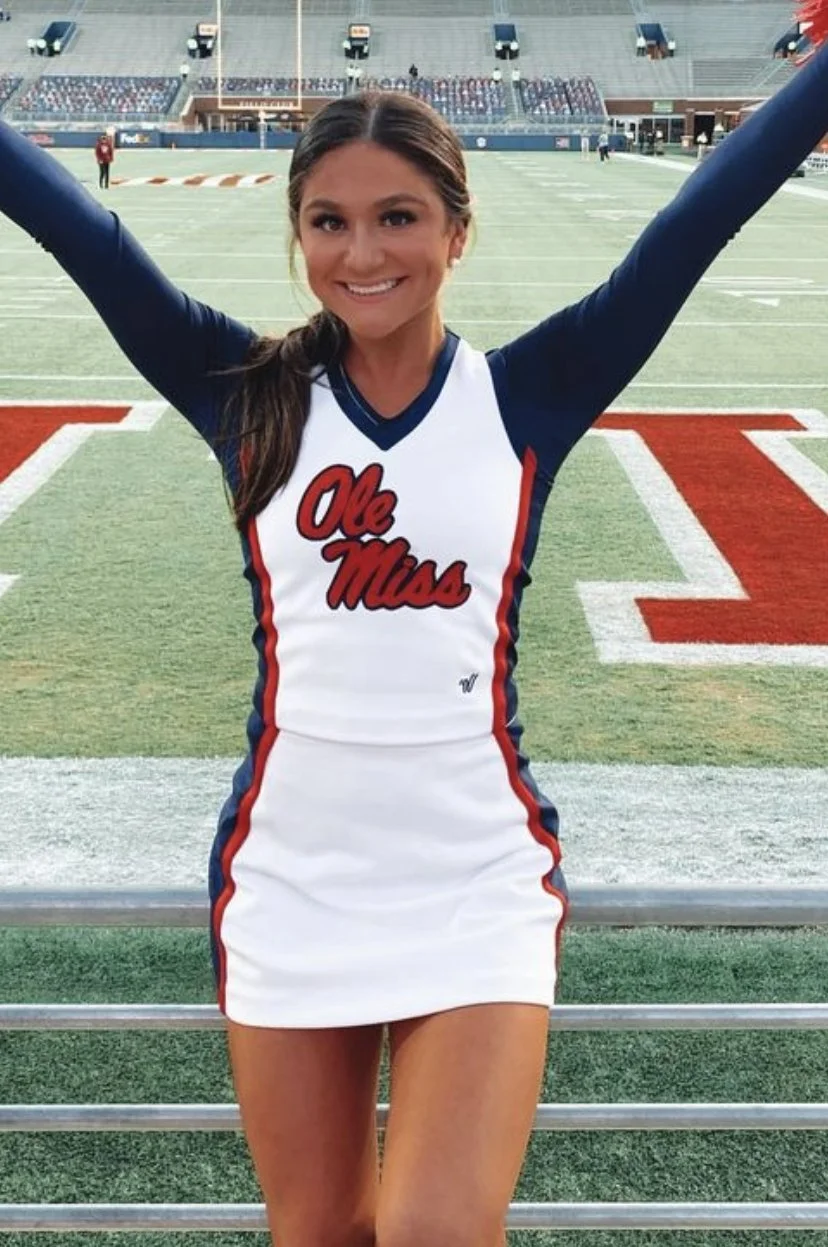 Beautiful cheerleader nudes❤️😍 image 7