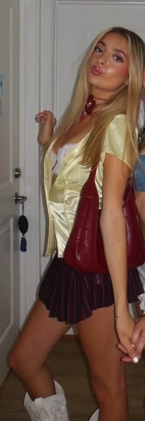Teen Bop Julia image 7