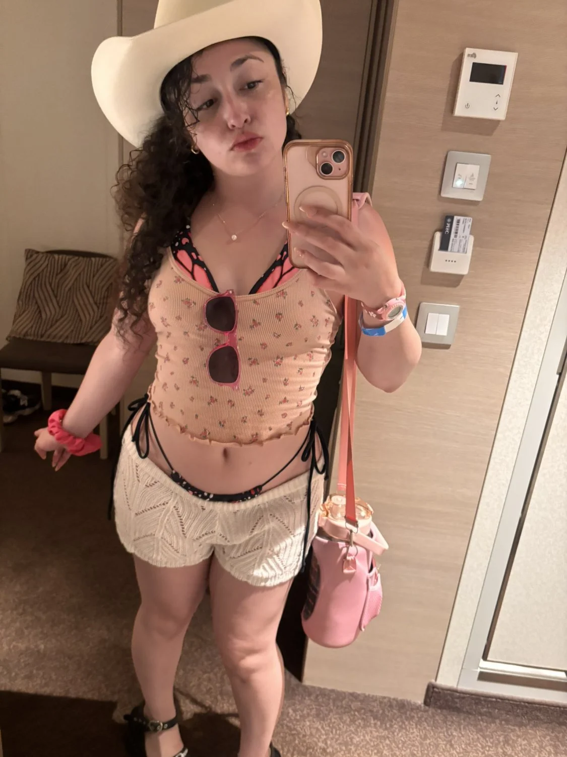 Thick cute little freak image 4