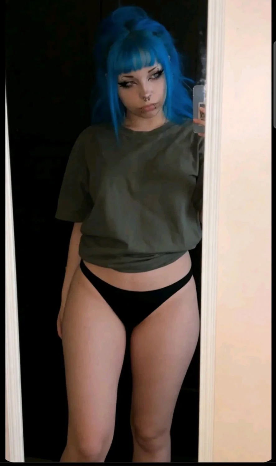 Horny webslut Anna craves attention. Dm me for username image 3