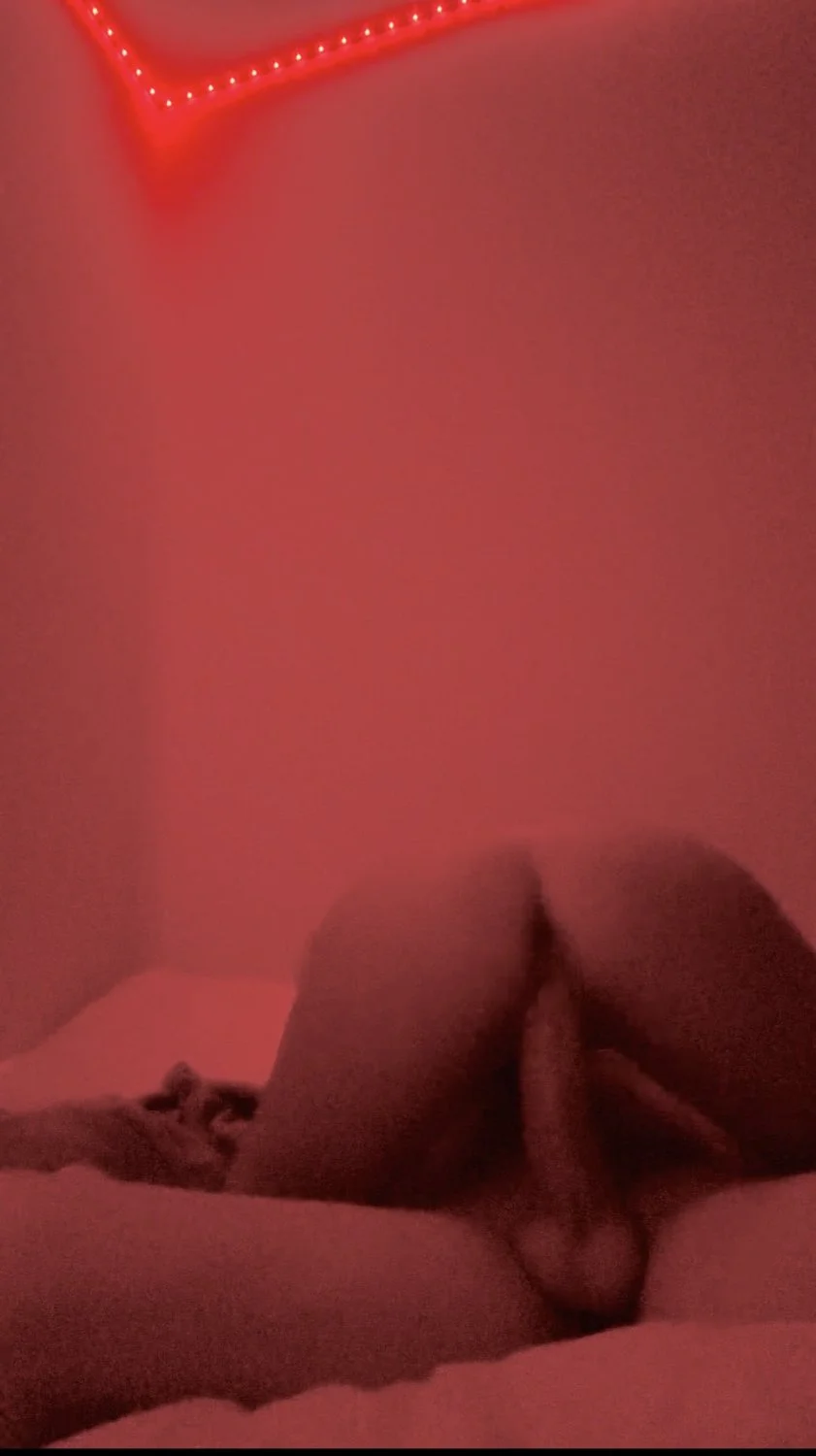 Red lights and riding a big dick main image