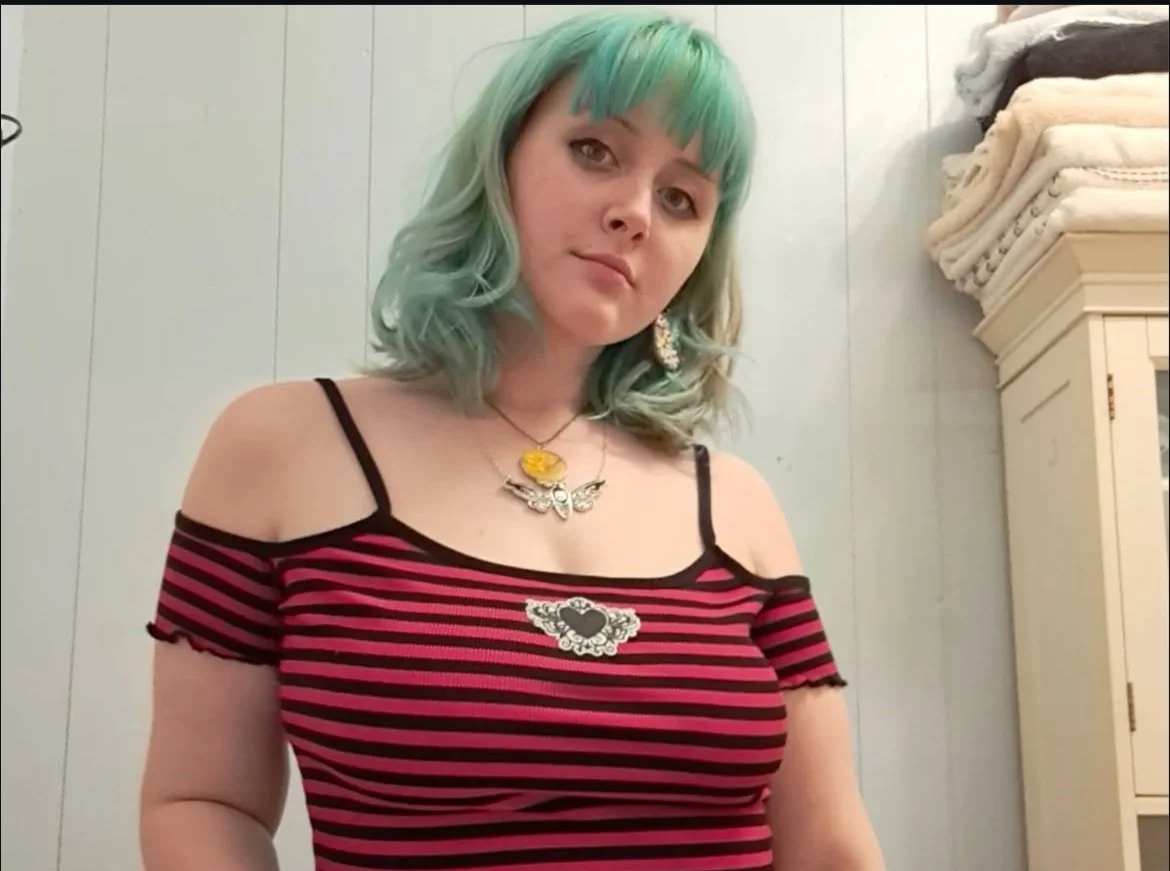 Fat titty college cow wants to be shared, exposed. image 2