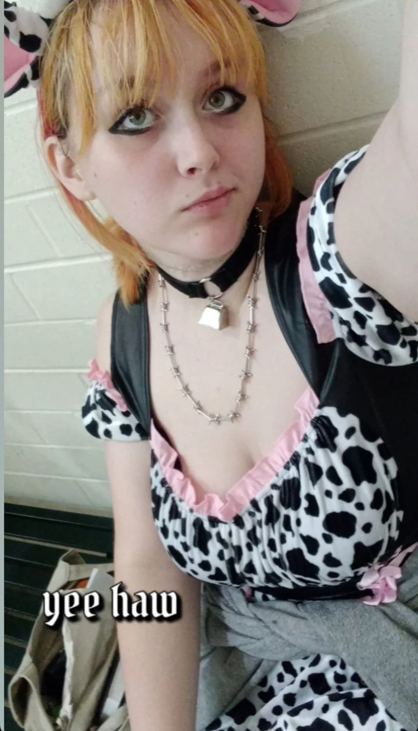 Fat titty college cow wants to be shared, exposed. image 5