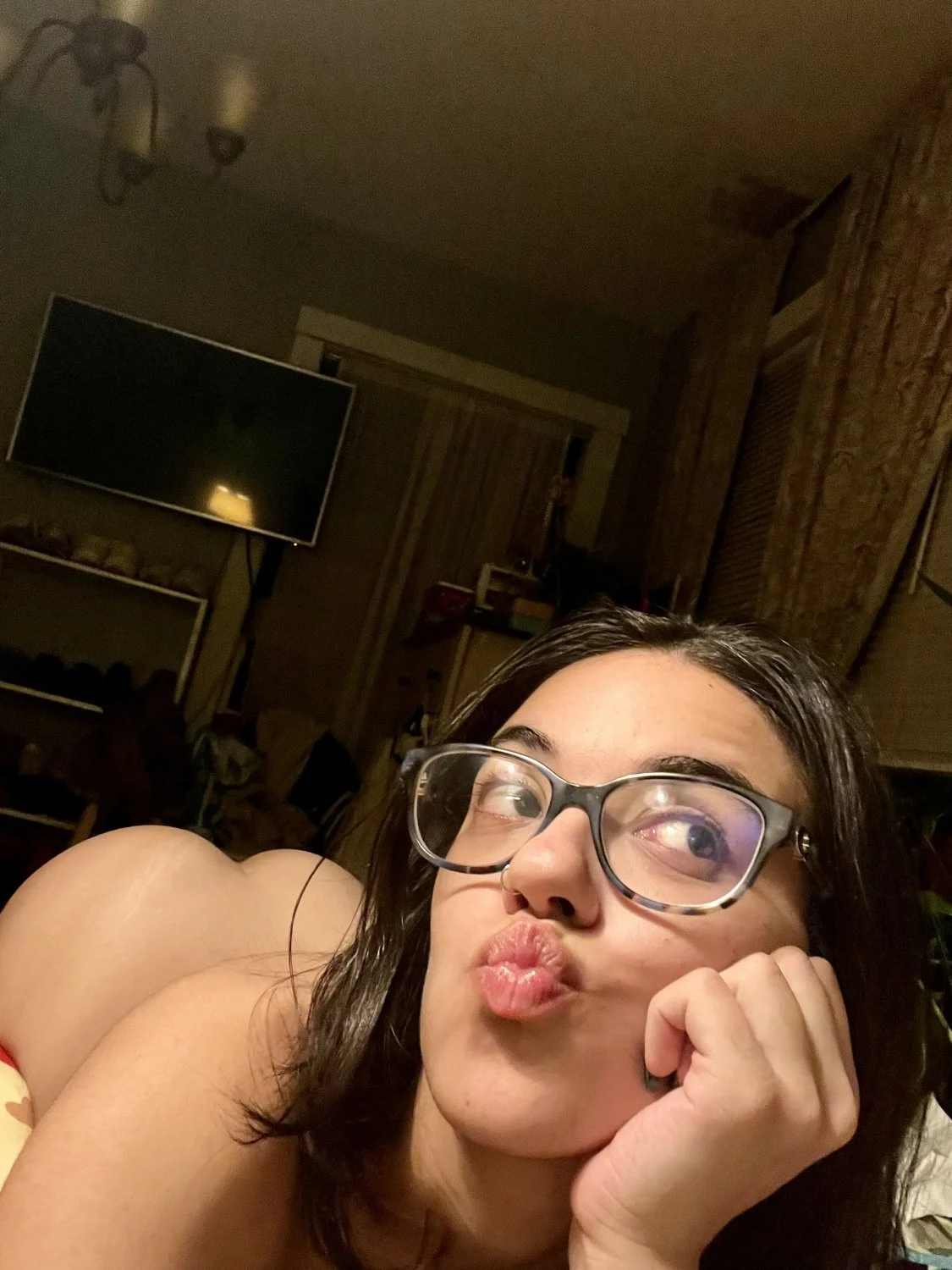!R image 3