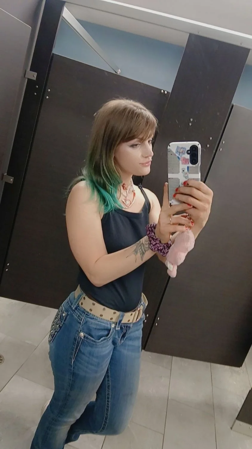 Sexy slut Pawg from kik leaked image 4