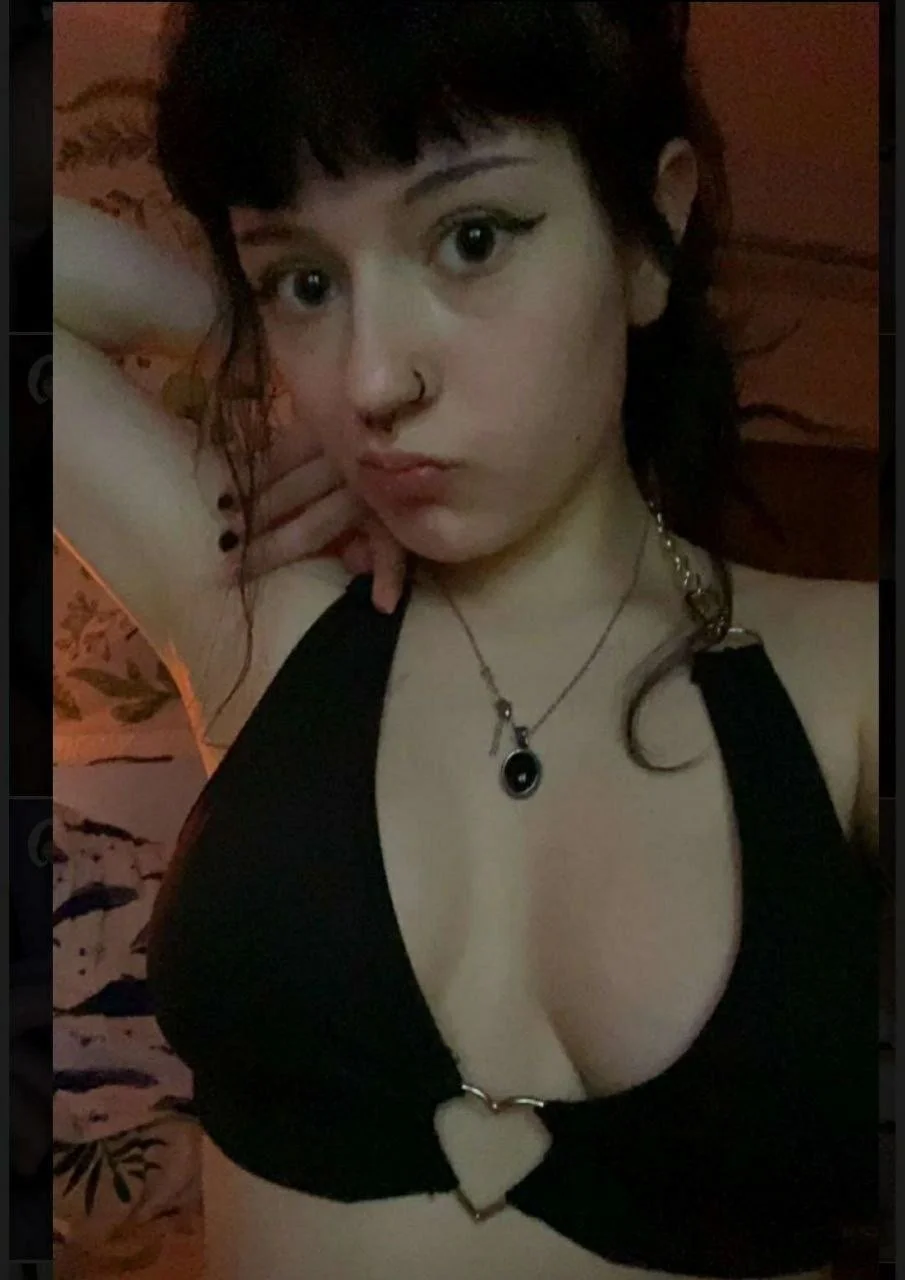 Alt Slut Anabel image 30
