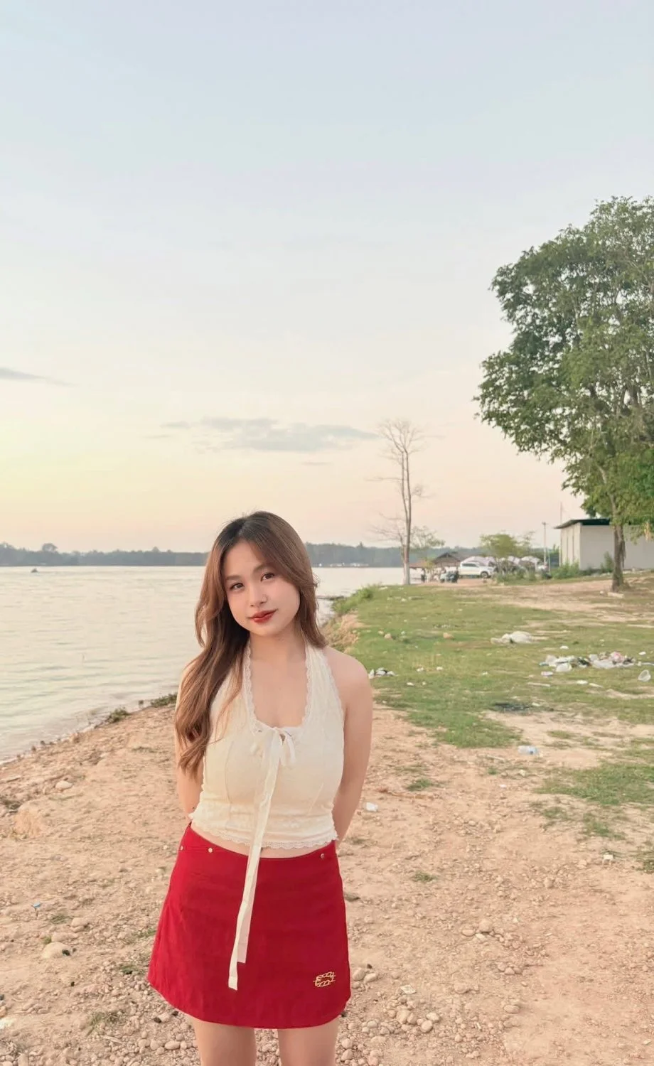Lao girl image 2