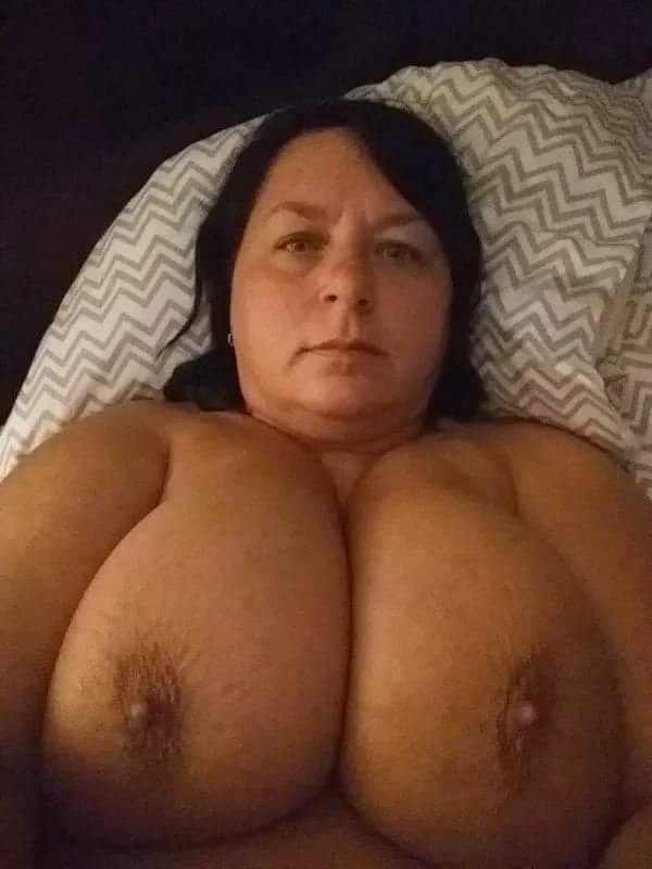 B8g tit milf submission image 7