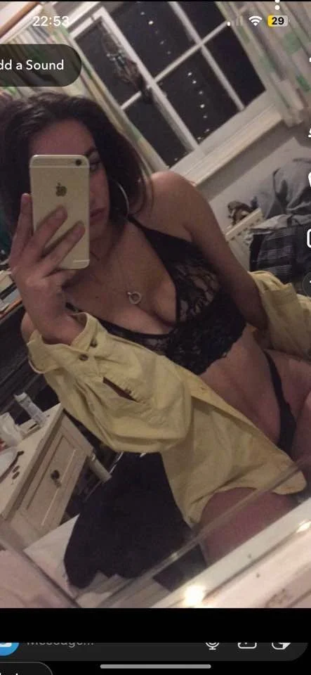 Maddie 22yo gf exposed kik sendgfs22 to add your girl image 12