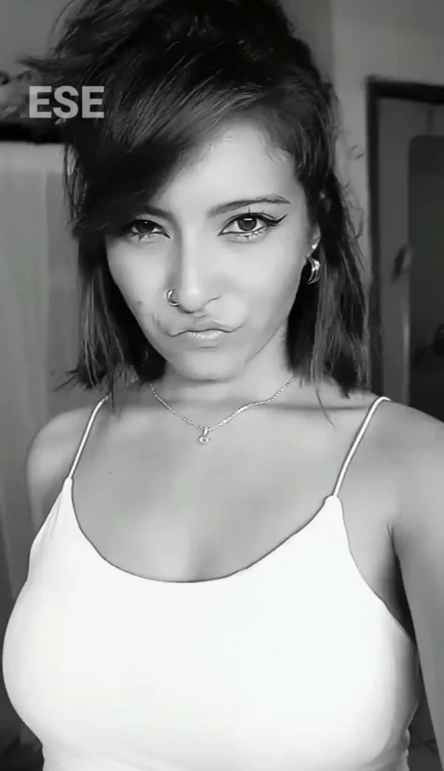 Karla la sexy puta flaquita image 18