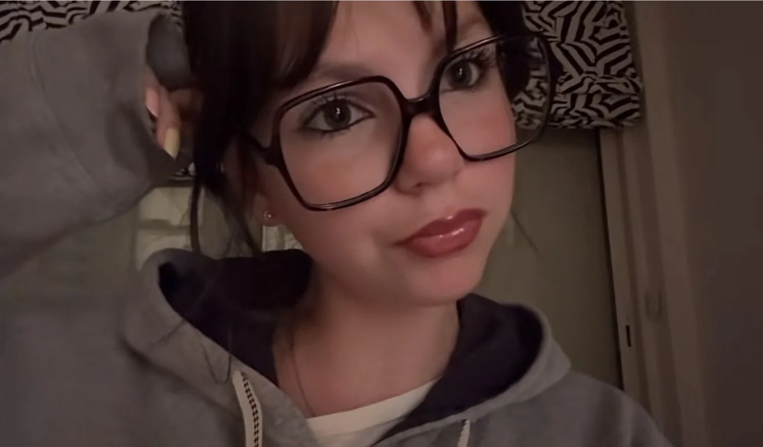 This teen need to be a web slut pt2 image 6