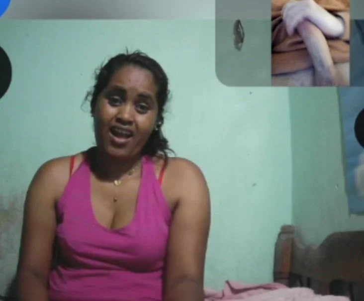 Video chat reactions image 4