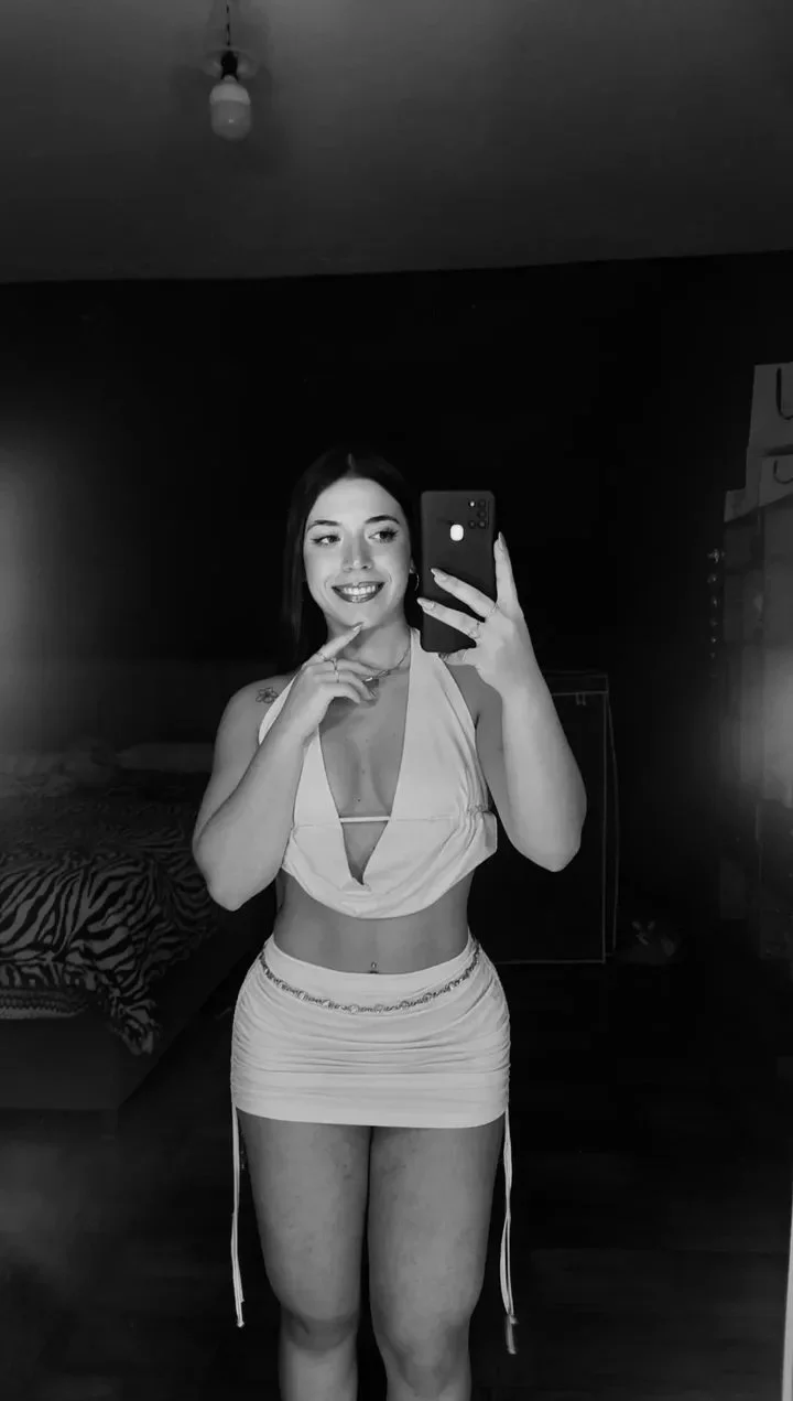 Mia image 2
