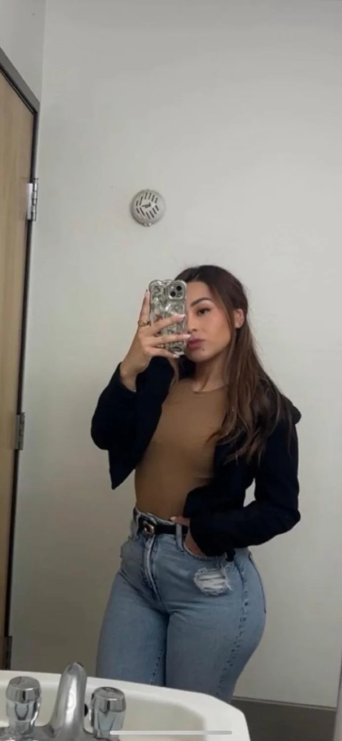 IRL Latina gym slut message lozdos520 on KIK if you want to see more of her image 14