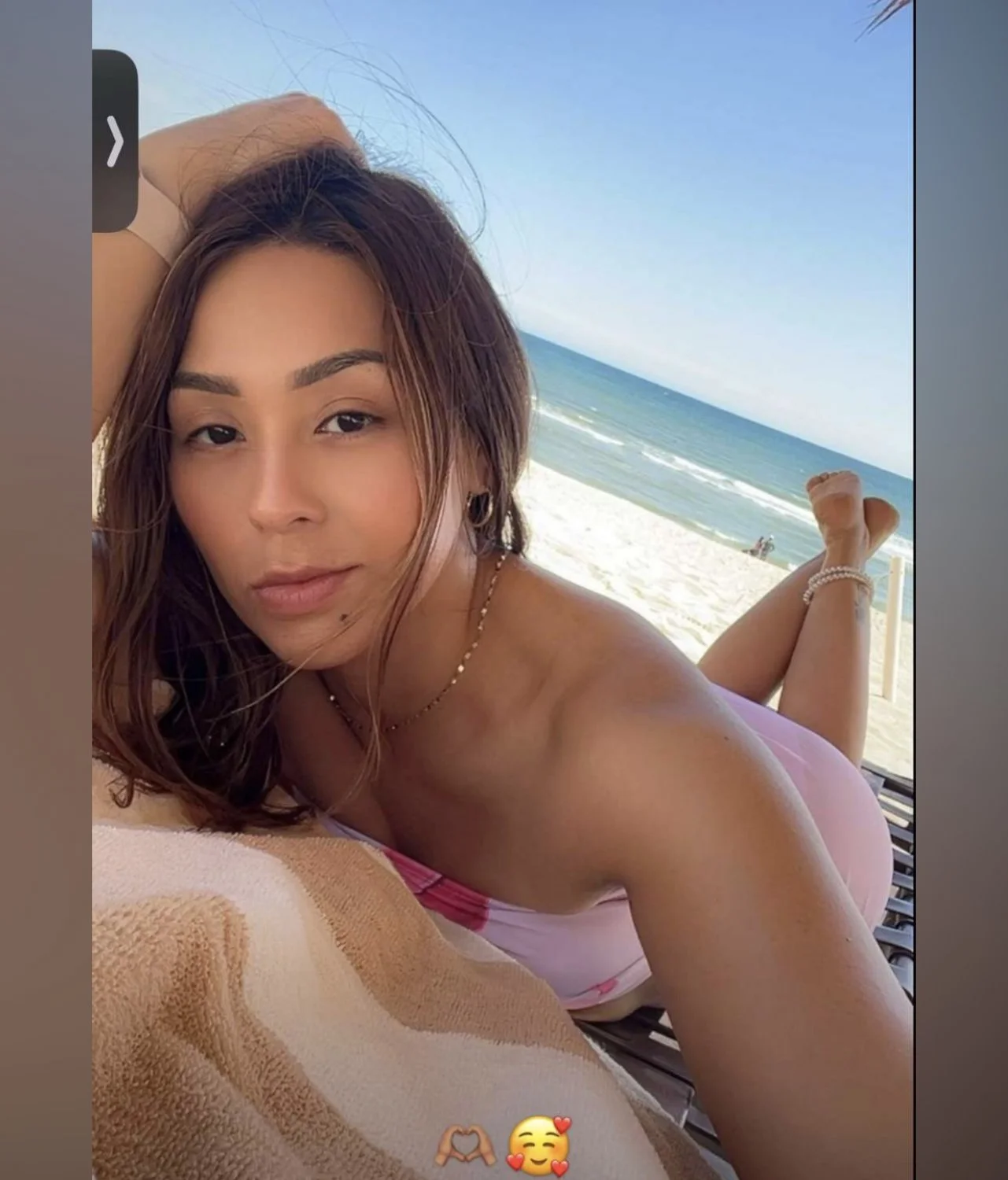IRL Latina gym slut message lozdos520 on KIK if you want to see more of her image 5