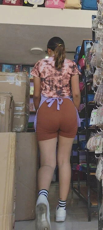437 SHORT 🍑 image 2