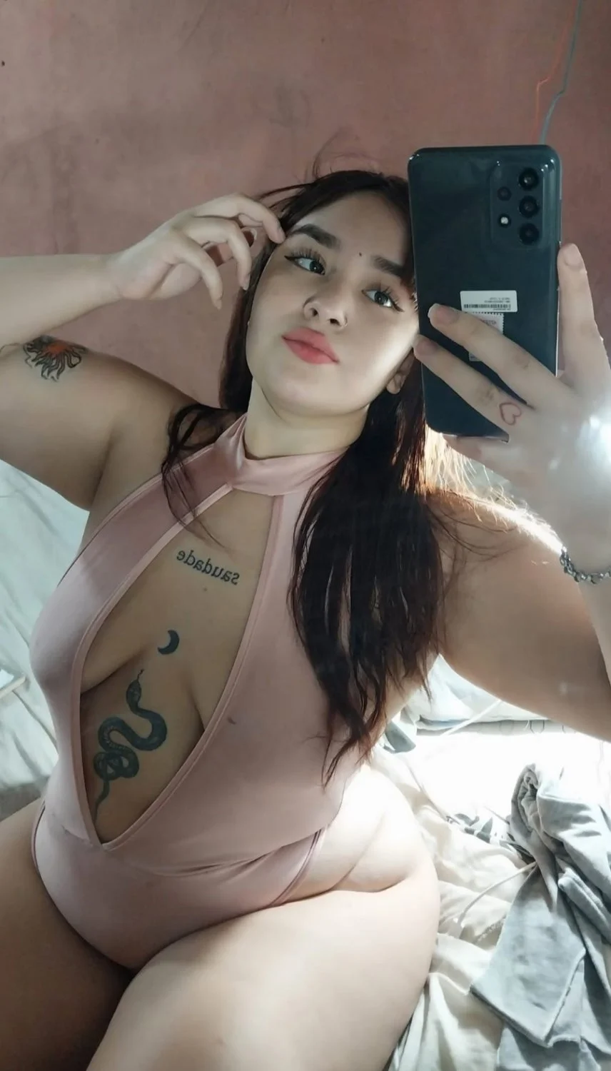 Pendeja argentina exibe su rico culazo en Facebook🤤🇦🇷 image 23