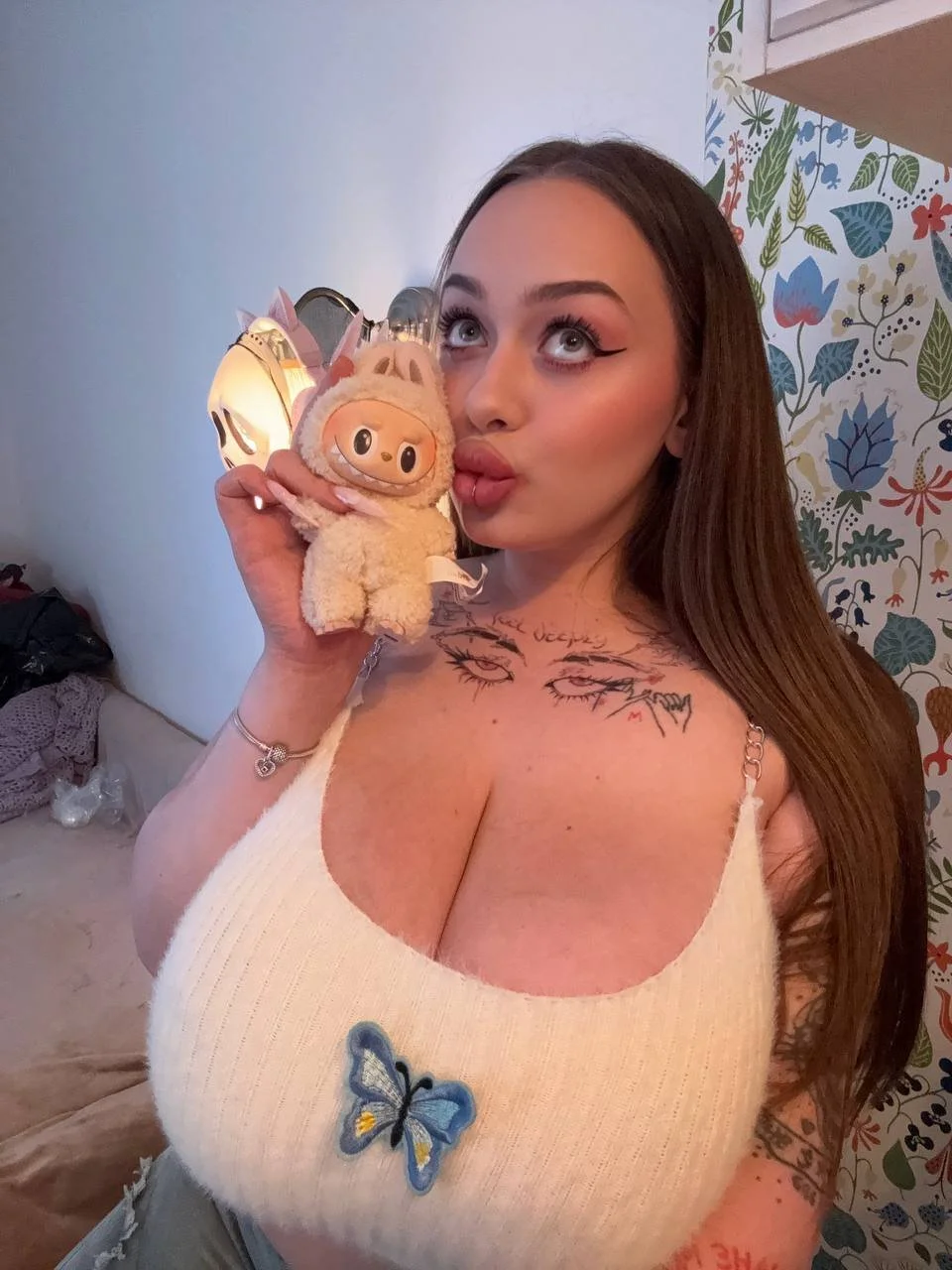 Do you want to kiss my breasts? image 3