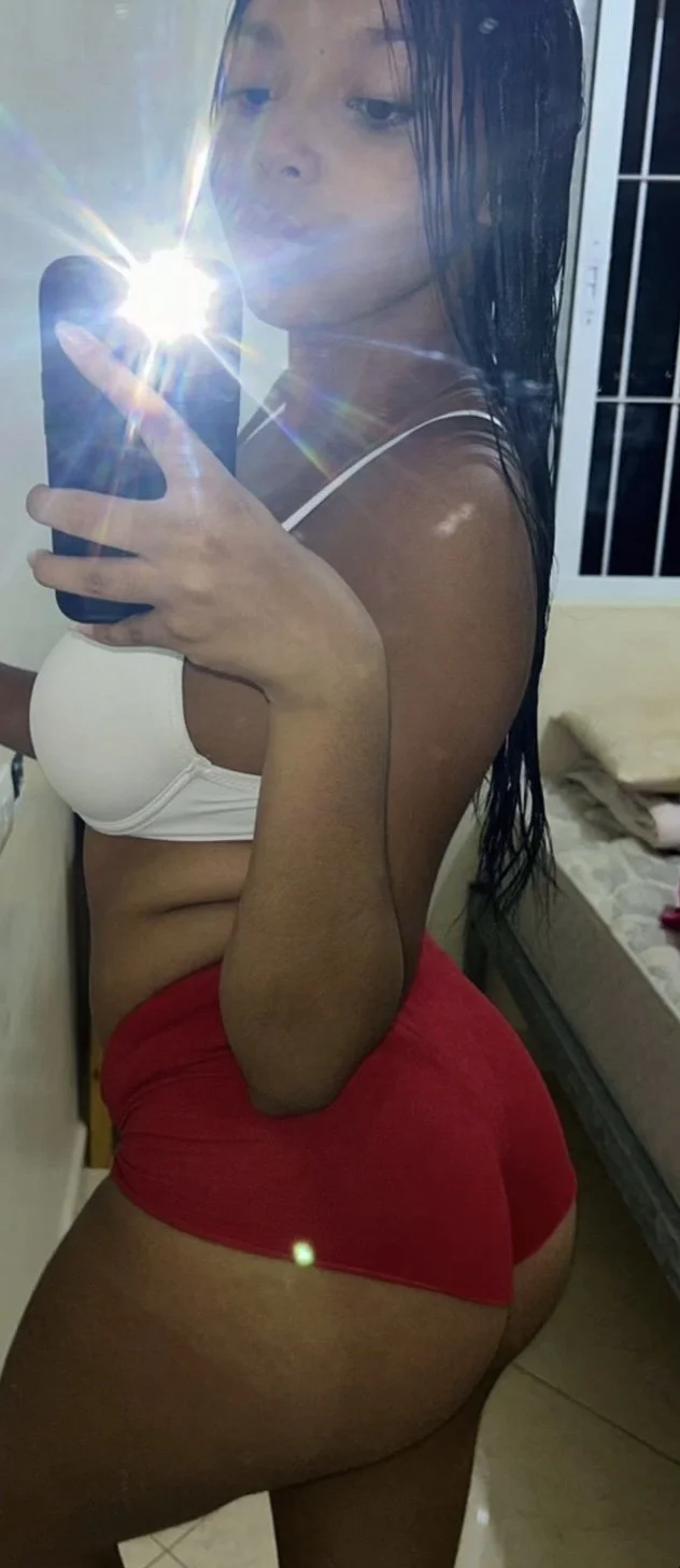 Novinha puta safada image 2