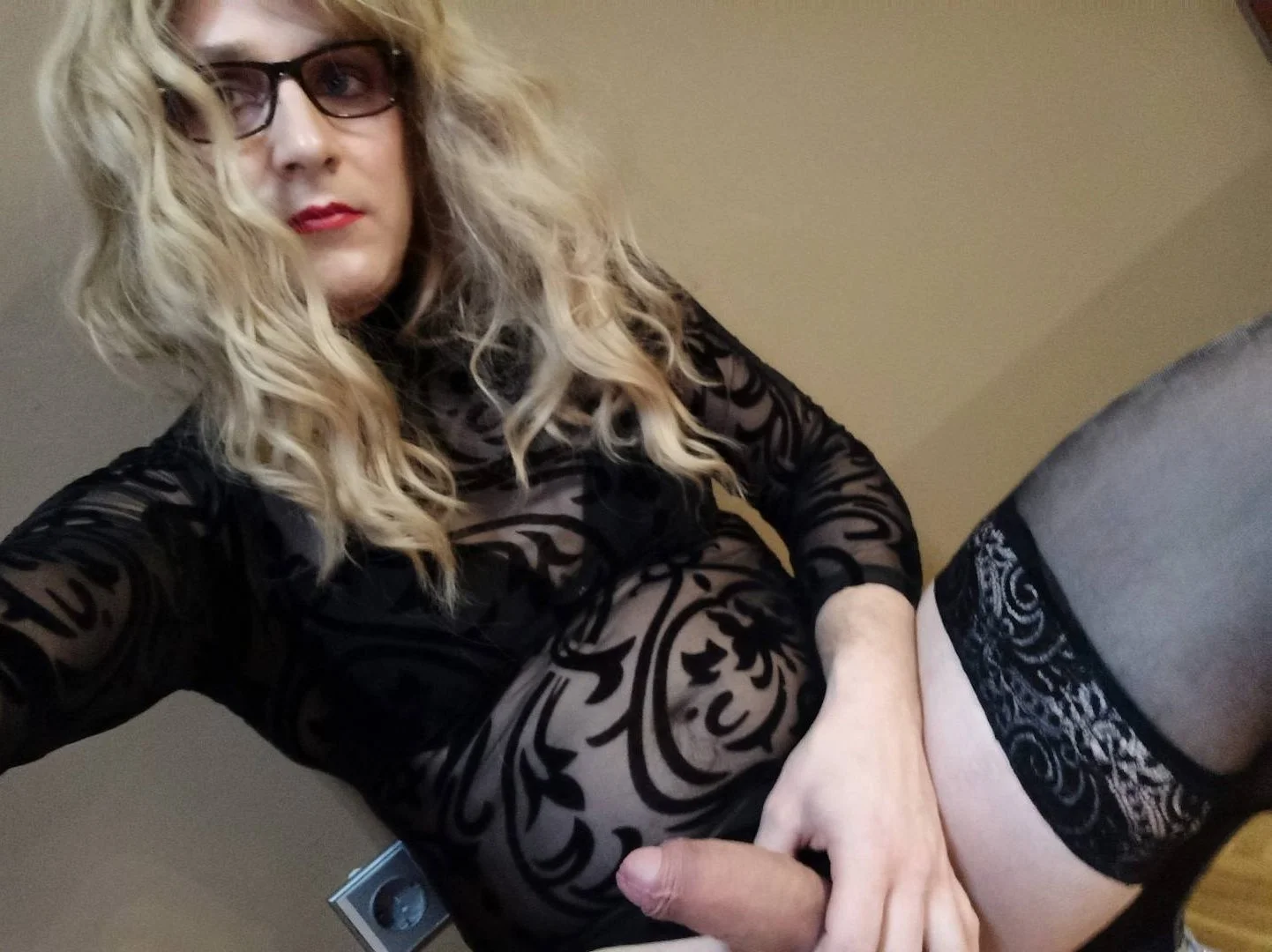 hot slut Sissyneja, 38 from Slovenia image 13