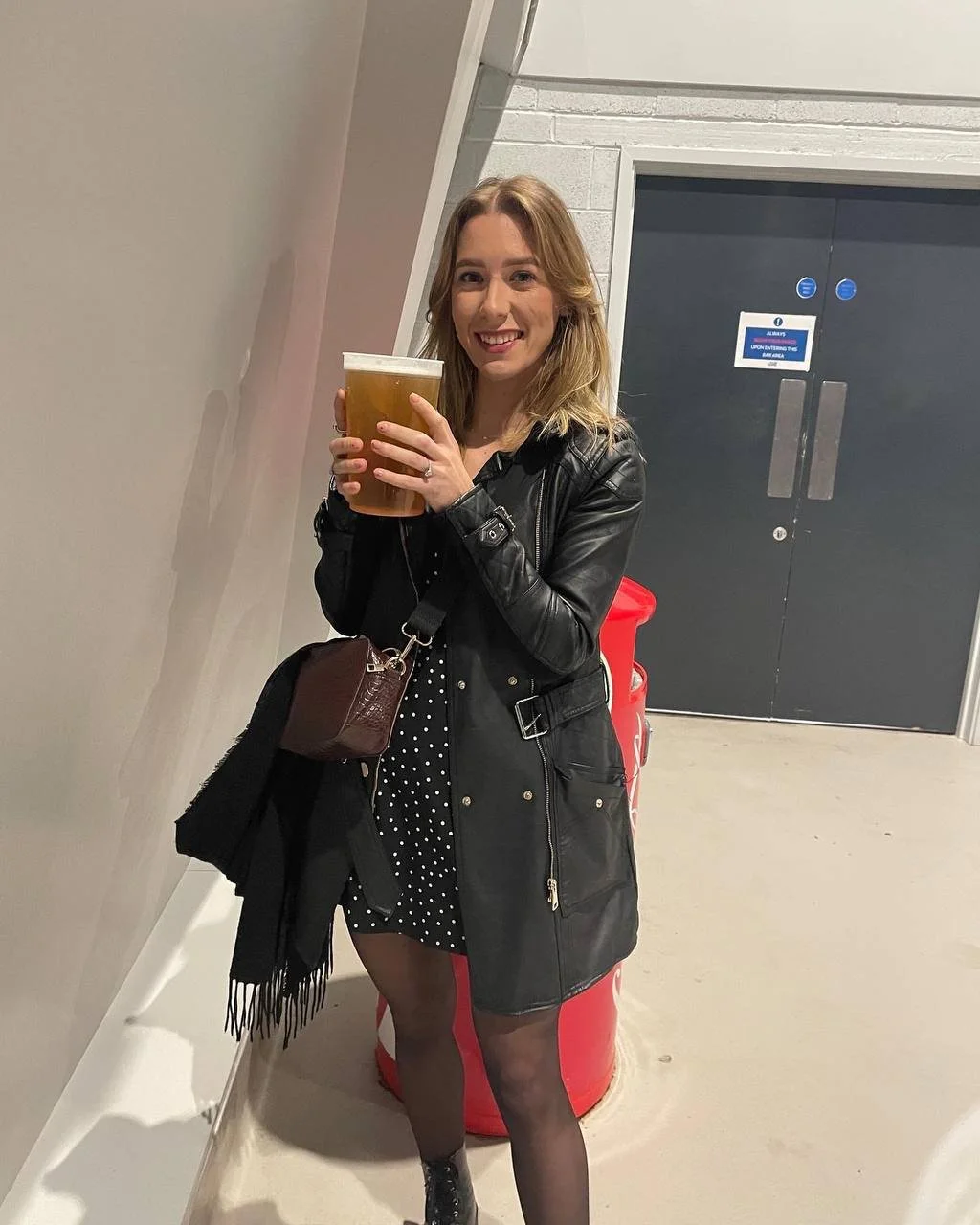 Hot slut Bethany main image