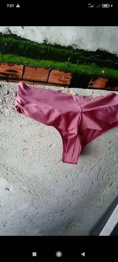 Gozando na calcinha nova da vizinha cover image