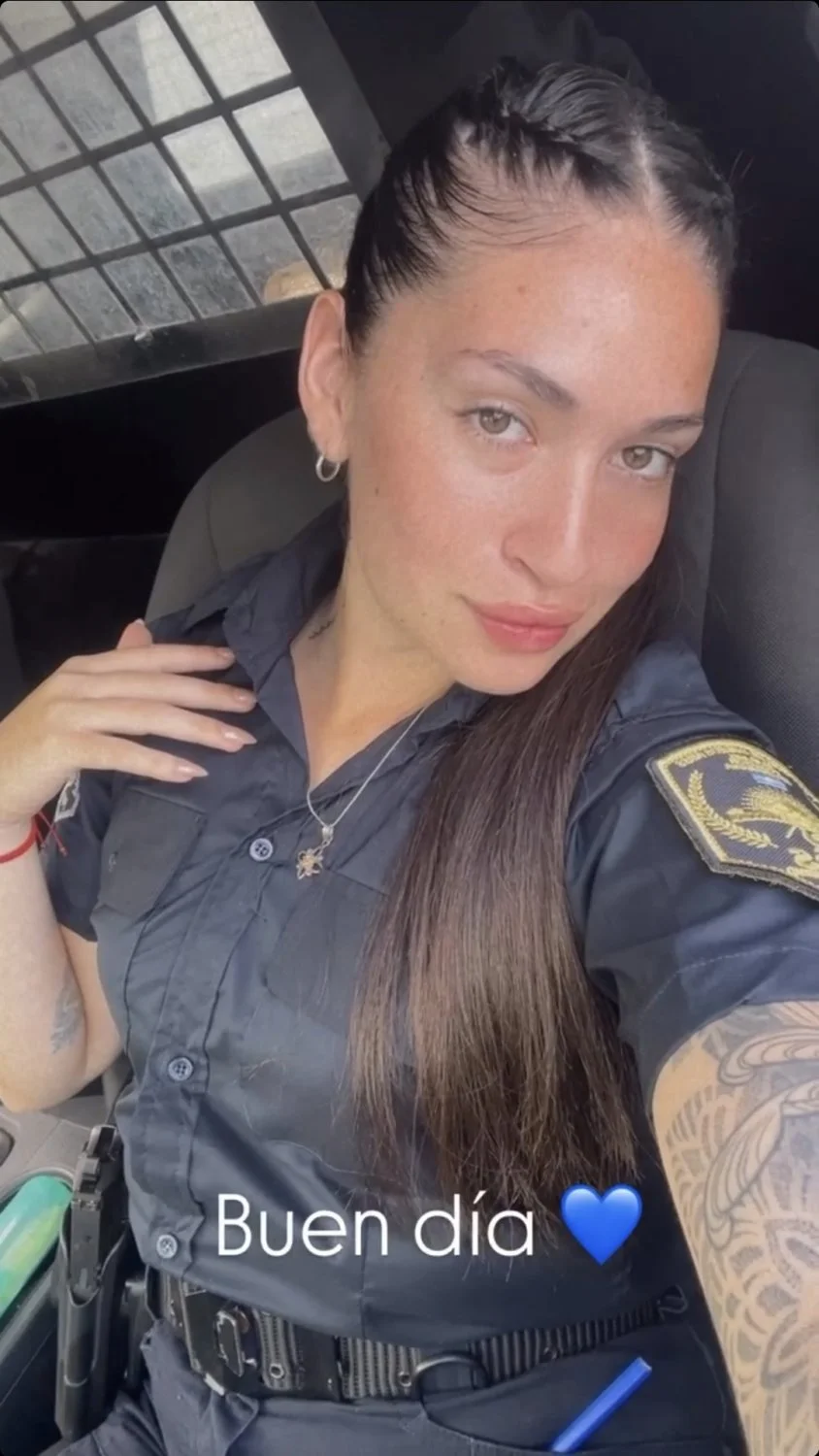 Argentina de Policia a puta image 16