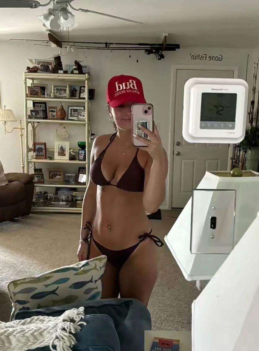 Unreal Body image 19