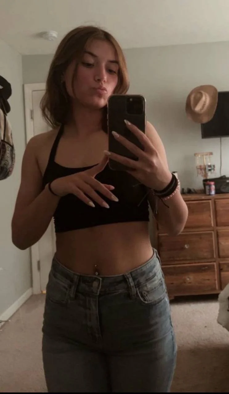 Unreal Body image 6